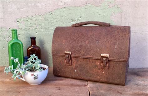 Vintage Peerless Lunch box, Rusted, Farmhouse, Industrial